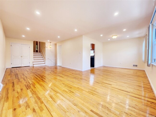 Building Photo - 221-21-221-59 59th Ave