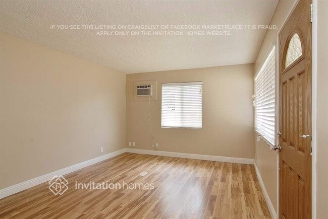 Foto del edificio - 2049 E Lincoln Ave