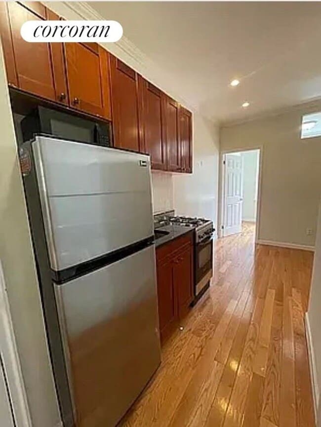 Foto del edificio - 235 E 27th St