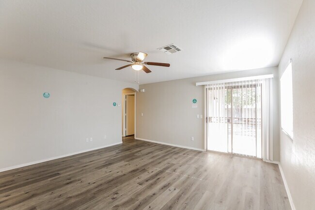 Foto del edificio - 7637 S 27th Way