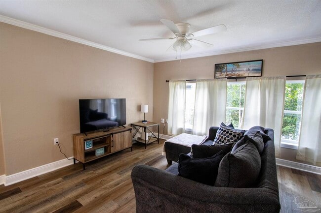 Building Photo - 5681 Hermosa Cir
