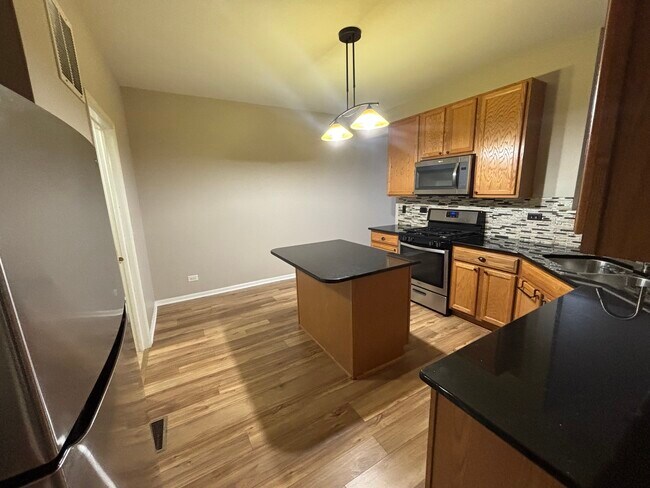 Foto del edificio - 2337 Summerlin Dr