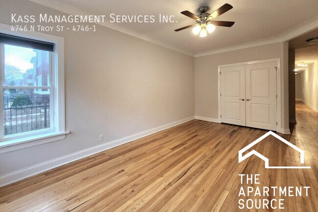 Foto del edificio - 4748 N Troy St