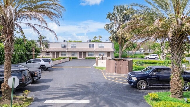 Foto del edificio - 4100 NW 16th Ave