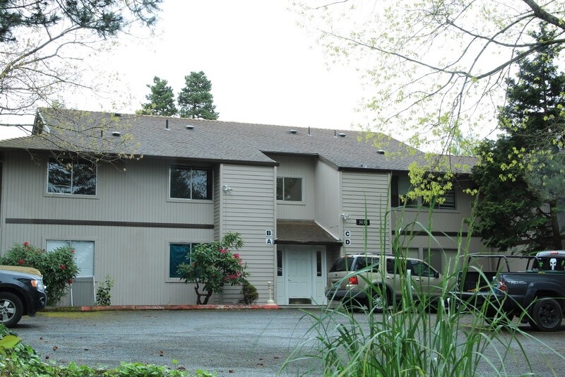 Primary Photo - 18th Court Apartments