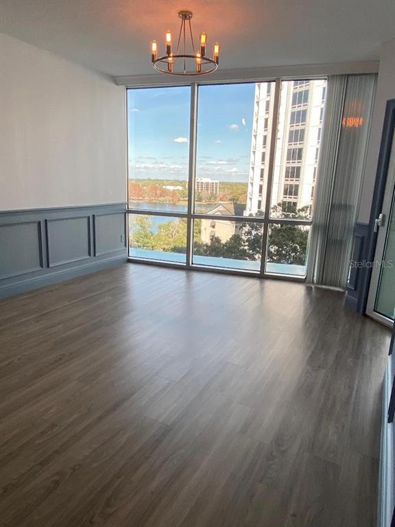 Foto del edificio - 322 E Central Blvd