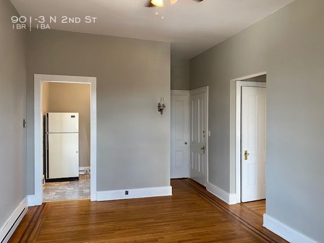 Building Photo - 3rd Floor 1 Bedroom 1 Bath Apt, Gas Included