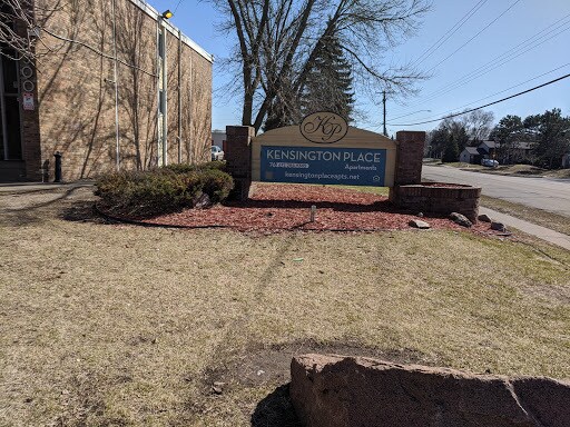 Foto del edificio - 8312 Zane Ave N