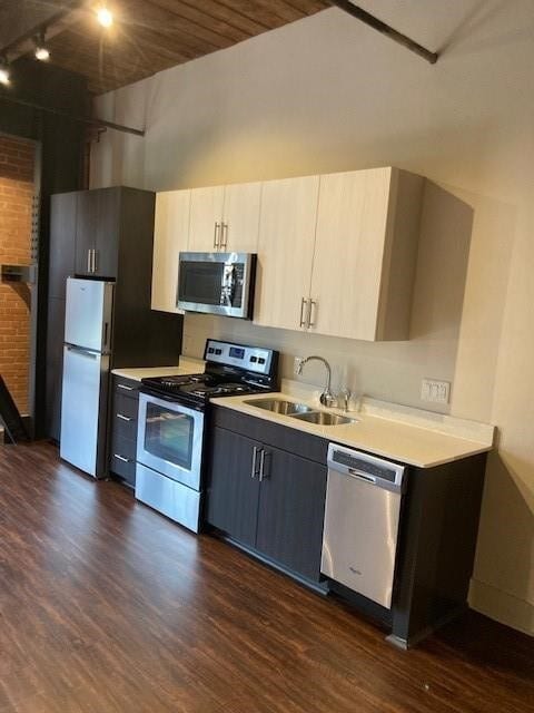 Foto del edificio - 806 Sampson St