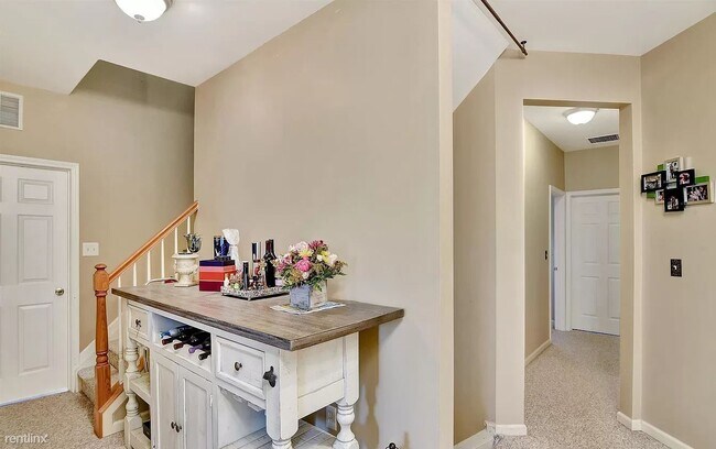Foto del edificio - 2 br, 2 bath Condo - 86 George Russell Way 8