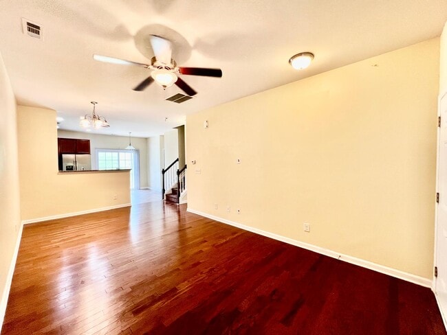 Building Photo - 7111 Adare Mews Rd