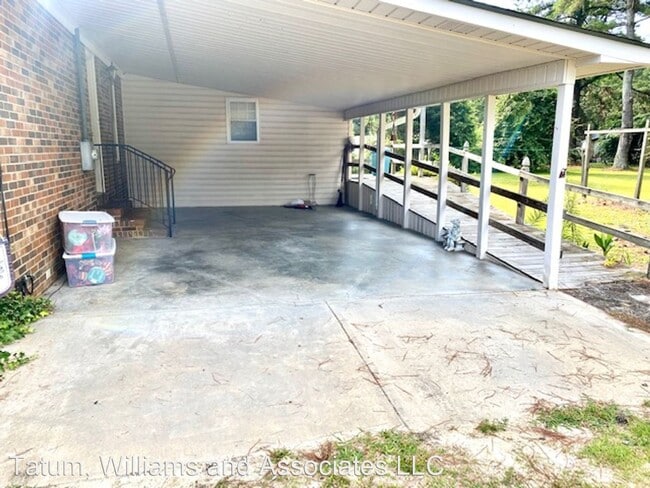 Building Photo - 4 br, 2.5 bath House - 12237 NC Hwy 41 N