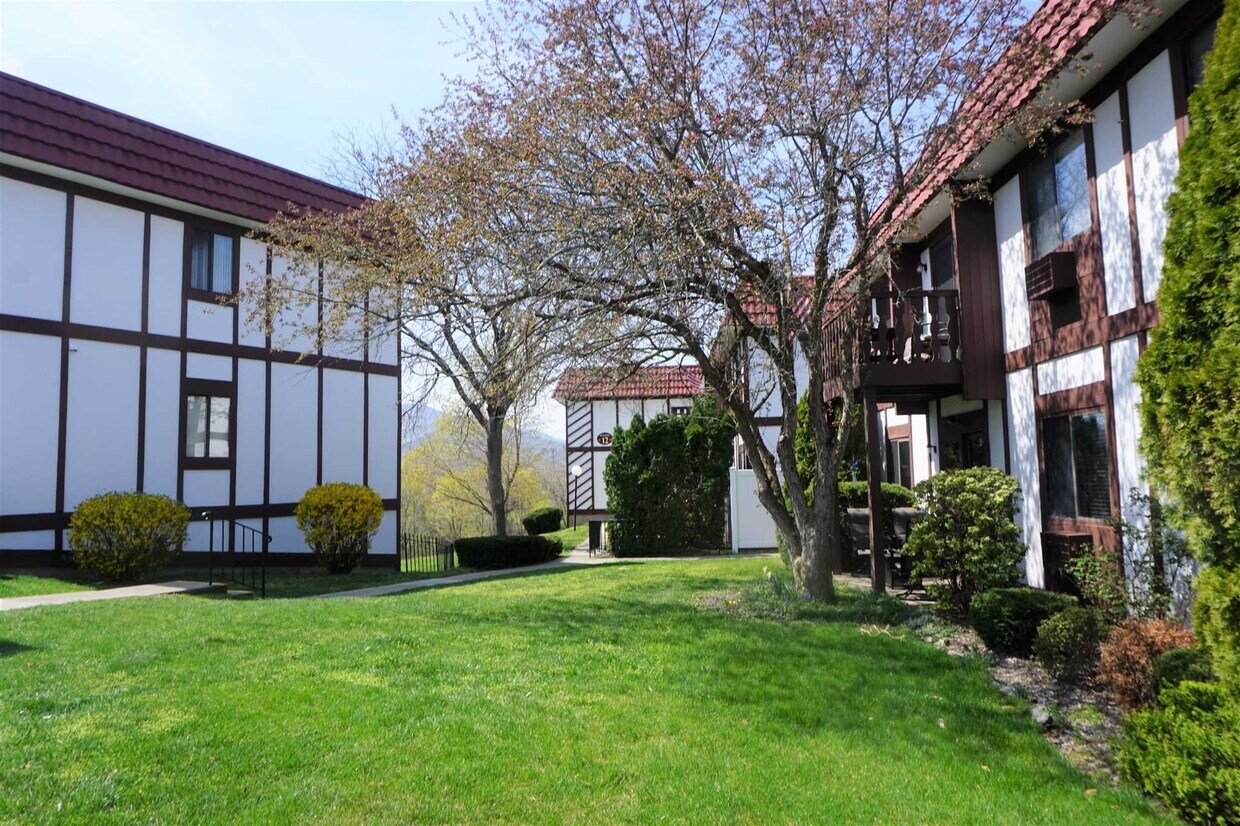 126 Skyline Dr, Fishkill, NY 12524 Condo for Rent in Fishkill, NY