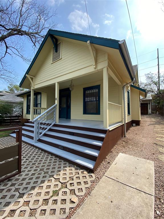 Building Photo - 1105 Angelina St