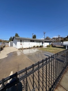 Primary Photo - 2103 Avalon Ave
