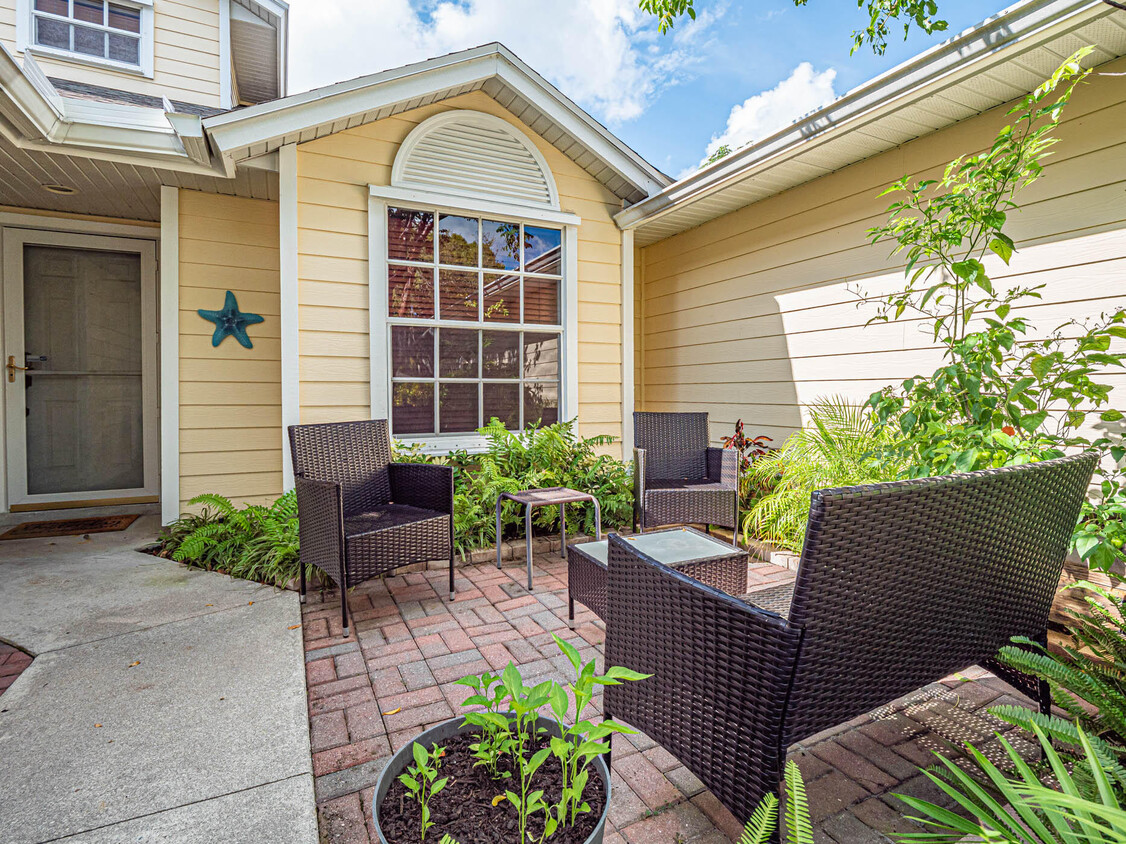 Foto principal - 559 6th St