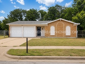 Building Photo - 7452 Darien St