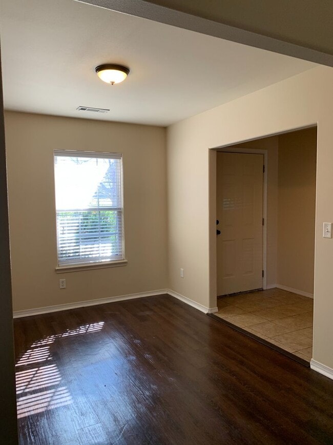 Foto del edificio - 6406 SW Hillside Ave