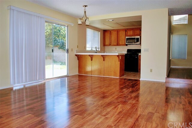 Building Photo - 1060 Longview Dr