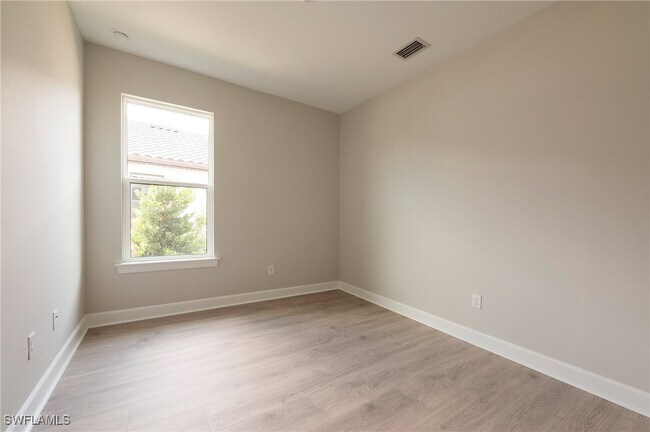 Foto del edificio - 15633 Gavello St