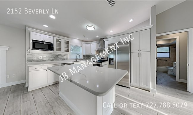 Foto del edificio - 2152 Beverly Ln