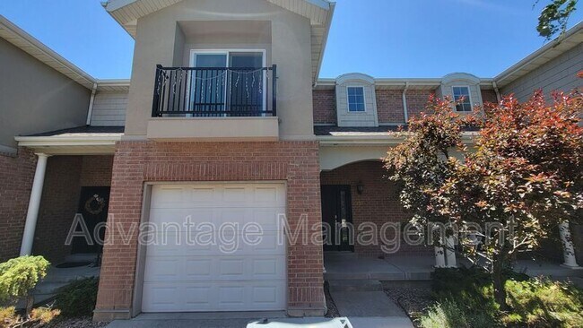 Building Photo - 251 Sunshine Dr
