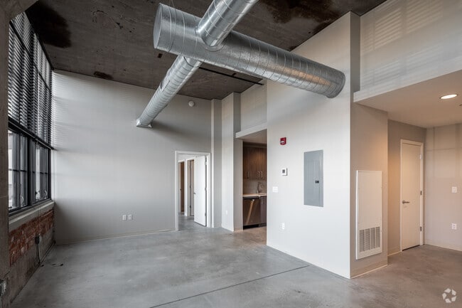 1 habitación, 1 baño - 780 pies cuadrados - Sala de estar/comedor - Winchester Lofts