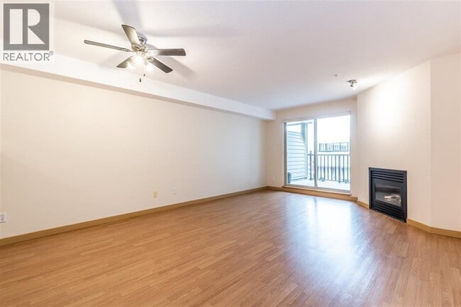 Building Photo - 2FL 38003 SECOND AVENUE