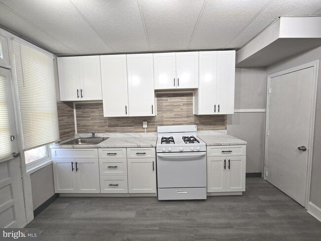 Foto del edificio - 2642 S 67th St