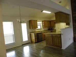 Foto del edificio - 319 Branson Rd