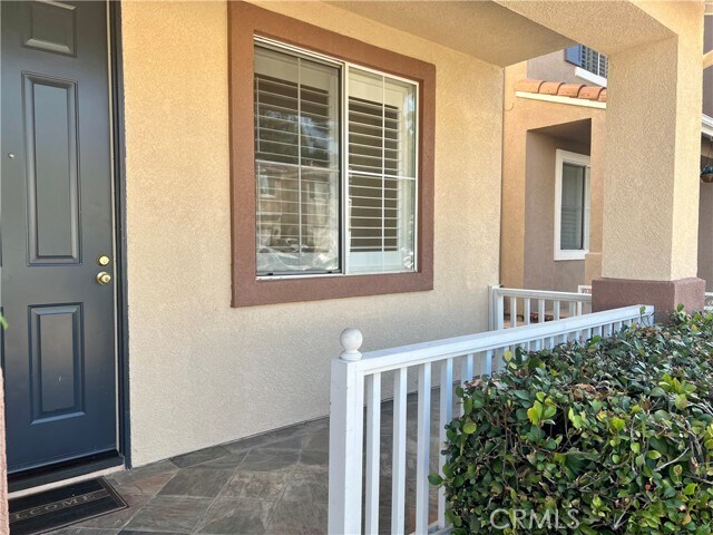 Building Photo - 8 Red Coat Pl