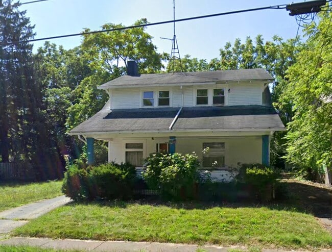 Building Photo - 55 Labelle Ave