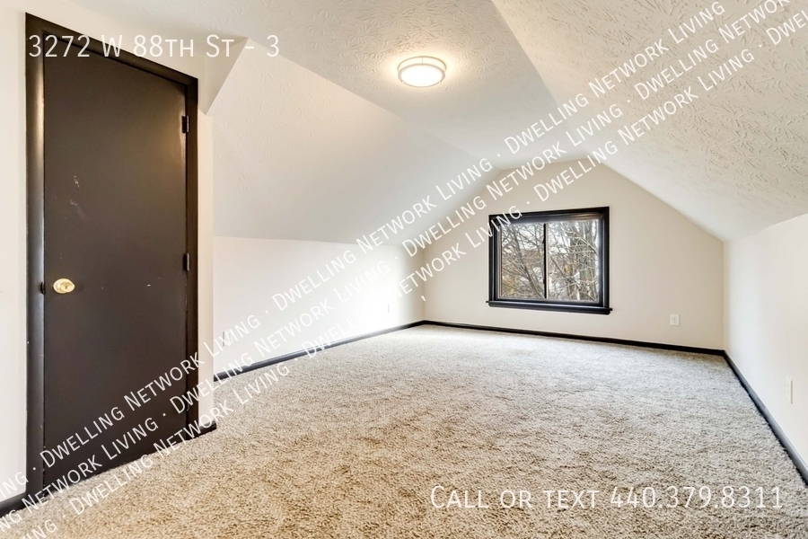 Foto principal - 3272 W 88th St