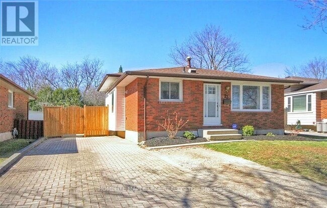 Building Photo - 23 Barrett Crescent