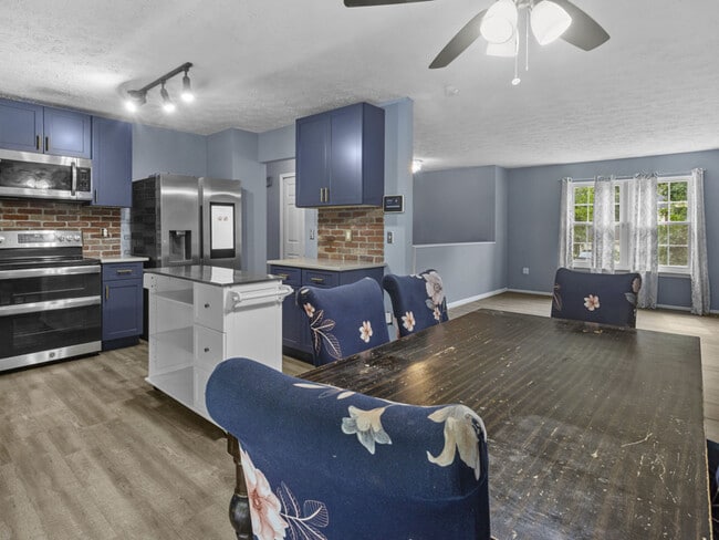 Foto del edificio - 2007 Robert Bowie Dr