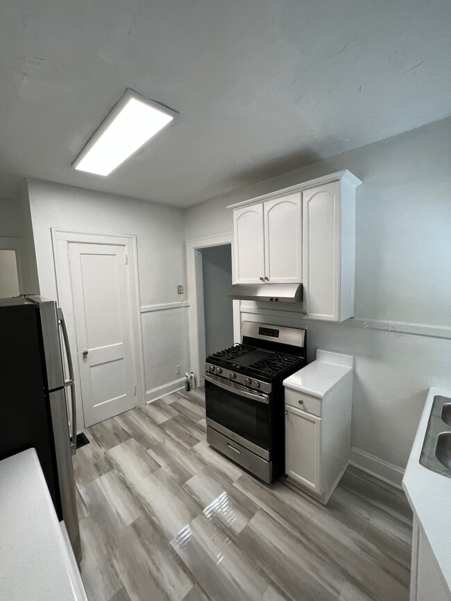 kitchen - 1304 N Morningside Dr NE (Atlanta, GA) House