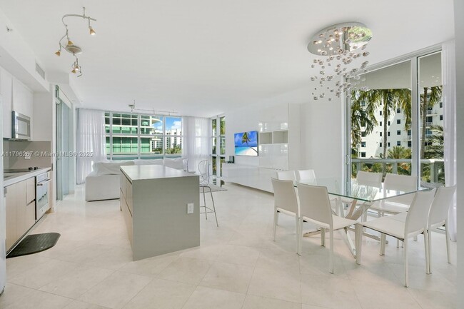 Foto del edificio - 3131 NE 188th St