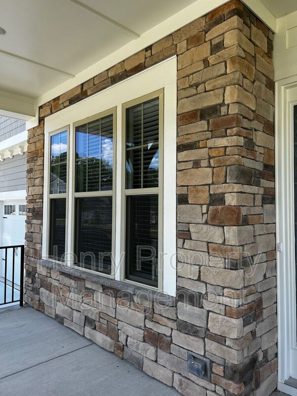 Building Photo - 426 Tintern Ln