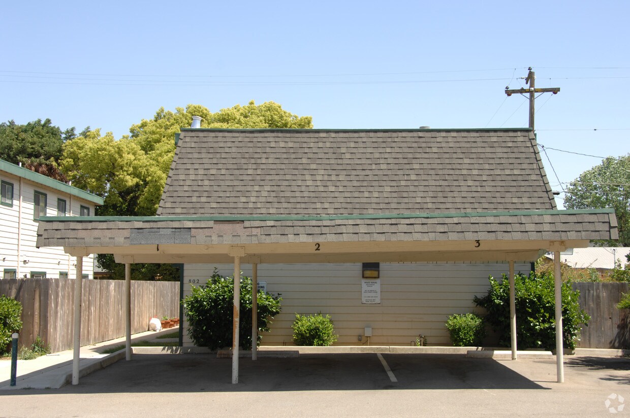 Primary Photo - Three Triplex's