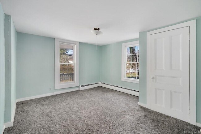 Foto del edificio - 36 Anderson Rd