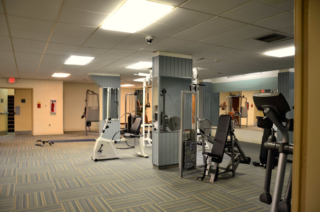 Fitness Center - Academia Suites