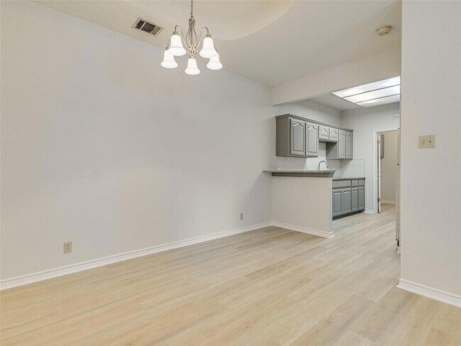 Foto del edificio - 2601 Riddle Rd