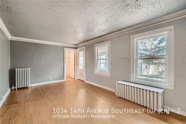 Foto del edificio - 1034 14th Ave SE