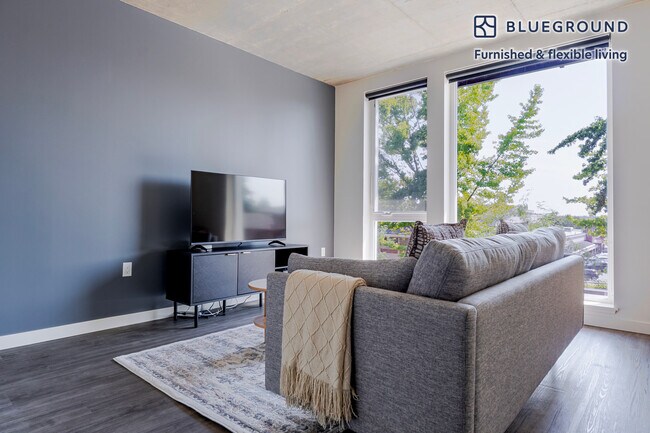 Foto del edificio - 10050 NE 10th St