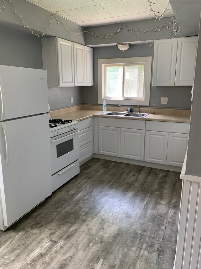 58 Center St, Fredonia, NY 14063 Apartments in Fredonia, NY