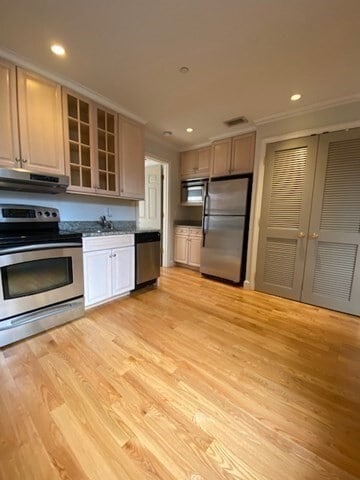 Foto del edificio - 100 Salem St