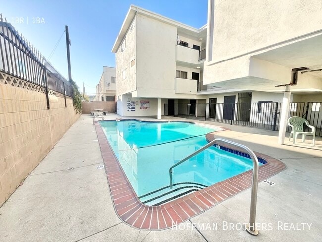 Foto del edificio - 5226 Lexington Ave