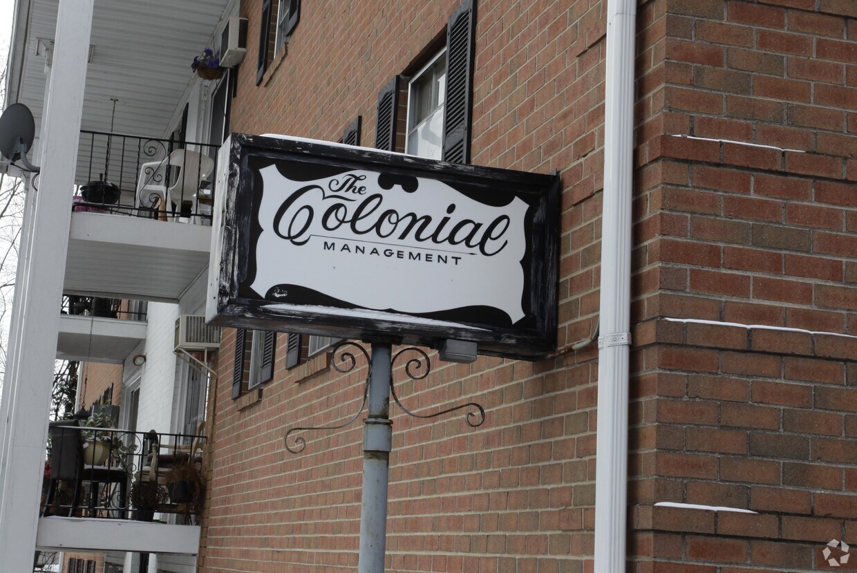 Foto del edificio - Colonial Apartments
