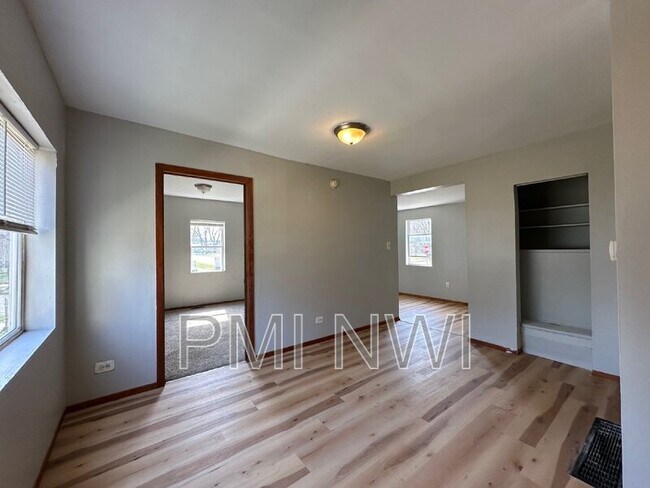 Foto del edificio - 1103 Moss St