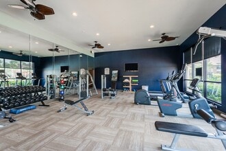 Building Photo - 5200 Pointe W Cir